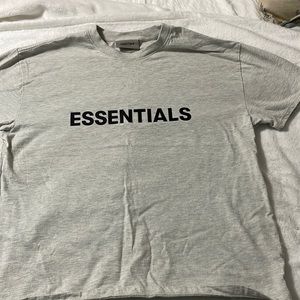 Sold ❌❌❌Essentials tee oatmeal in small